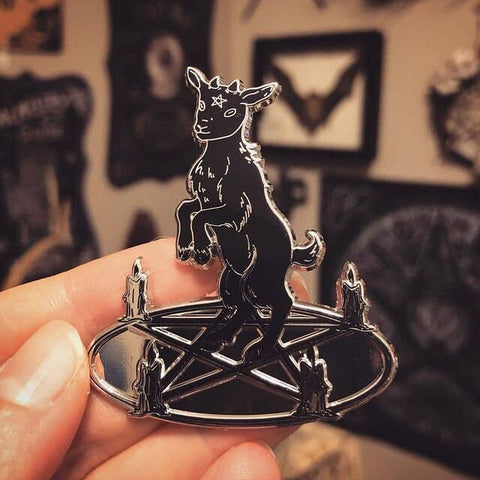 TPICW-Learning to Summon - Enamel Pin